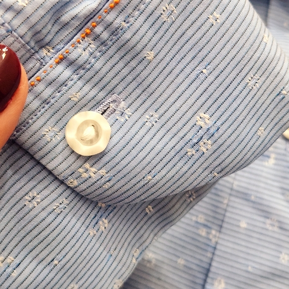 Robert Graham Men’s Shirt Blue XL Floral Allover Silk Embroidery XL Flip Cuffs - Picture 7 of 10